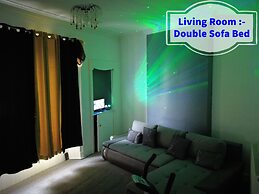 Luxury 3 Bedrooms Entire Flat - Self Check in & Check out