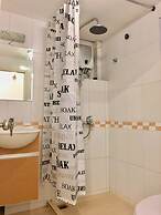 Wind Chimes Hideaway - Apartment In Central Hanoi