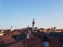 Tanners Tower Studio With A View