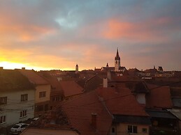 Tanners Tower Studio With A View