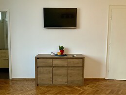 Tanners Tower Studio With A View