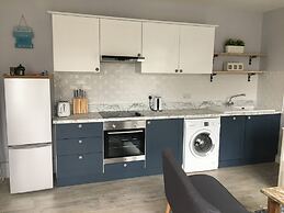 Newly Converted Historic Stables Near The Beach