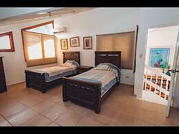 Srvittinivillas Cjl/41/ Gre8 Loc/ Open Villa/ Family and Team/ Casadca