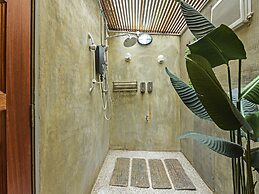 Oyo 90636 Teratak Zakiah Chalet