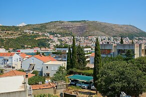 DOMINIUM CITY SUITES