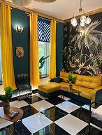 Jungle Apartments II