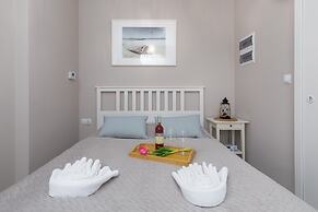 Dąbrówki Apartment by Renters