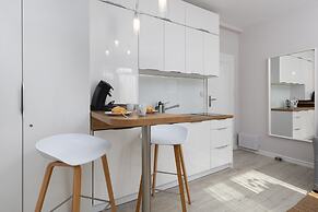 Dąbrówki Apartment by Renters