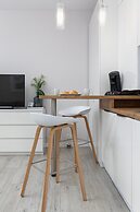 Dąbrówki Apartment by Renters