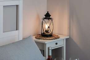 Dąbrówki Apartment by Renters