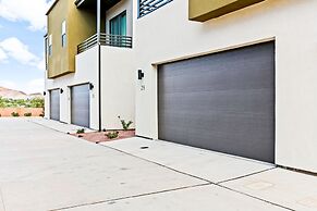 Villa #29 At Bloomington Country Club 4 Bedroom Townhouse by RedAwning