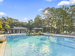 Linkside 3 Bedroom Townhouse by RedAwning