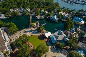 Linkside 3 Bedroom Townhouse by RedAwning