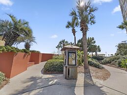 Linkside 3 Bedroom Townhouse by RedAwning