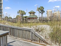 Linkside 3 Bedroom Townhouse by RedAwning