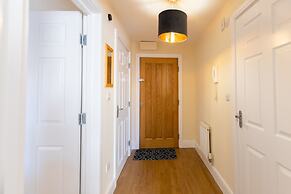 Velvet 1-bedroom Penthouse, Clockhouse, Hoddesdon