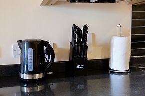 Velvet 1-bedroom Penthouse, Clockhouse, Hoddesdon