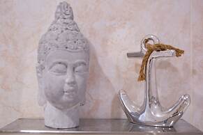 Velvet 1-bedroom Penthouse, Clockhouse, Hoddesdon