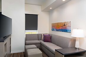 Hyatt House Orlando Airport