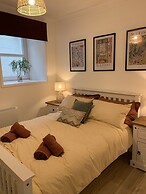 Stunning 3-bed Apartment in Ventnor