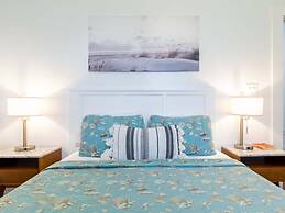 Beachwalk Apartment House