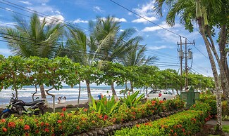 Hermoso y familiar frente al Mar M08