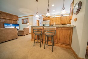 Chateaux Dumont 2717