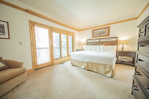 Chateaux Dumont 2717