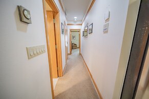 Chateaux Dumont 2717