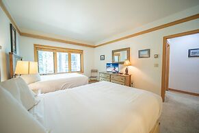 Chateaux Dumont 2717