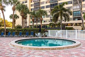 Harbor Towers 4th Fl Pool & Bay Views End Unit