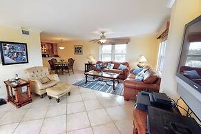 Island Reef Bayside With Private Beach