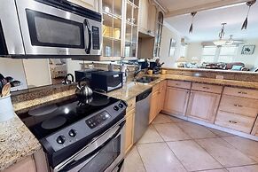 Island Reef Bayside With Private Beach