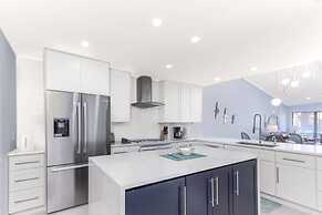 Yellow Pine Duplex Close to Pool & Tennis