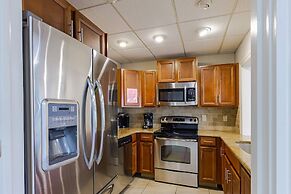 Yellow Pine Duplex Close to Pool & Tennis