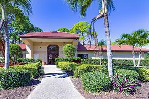 Yellow Pine Duplex Close to Pool & Tennis