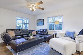 Quaint Cottage in a South Sarasota Neighborhood