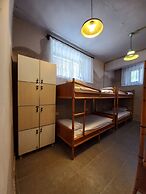 Berlin Hostel & Street