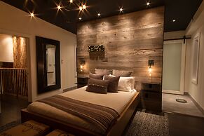 Lux Exec Home HFX Waterfront Pool Hot Tub