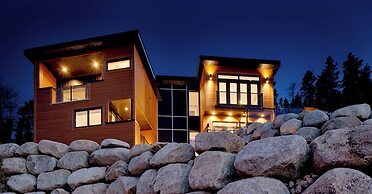 Lux Exec Home HFX Waterfront Pool Hot Tub