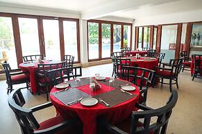 White Pearl Suites by Rosetum