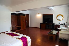 White Pearl Suites by Rosetum