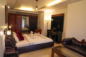 White Pearl Suites by Rosetum