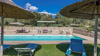 Villa Le Logge 12 1 in Todi