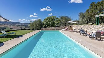 Villa Le Logge 12 1 in Todi