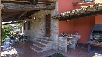 Villa Le Logge 12 1 in Todi