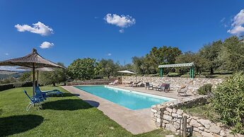 Villa Le Logge 12 1 in Todi