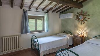 Villa Le Logge 12 1 in Todi