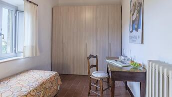 Villa Le Logge 12 1 in Todi