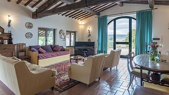 Villa Le Logge 12 1 in Todi